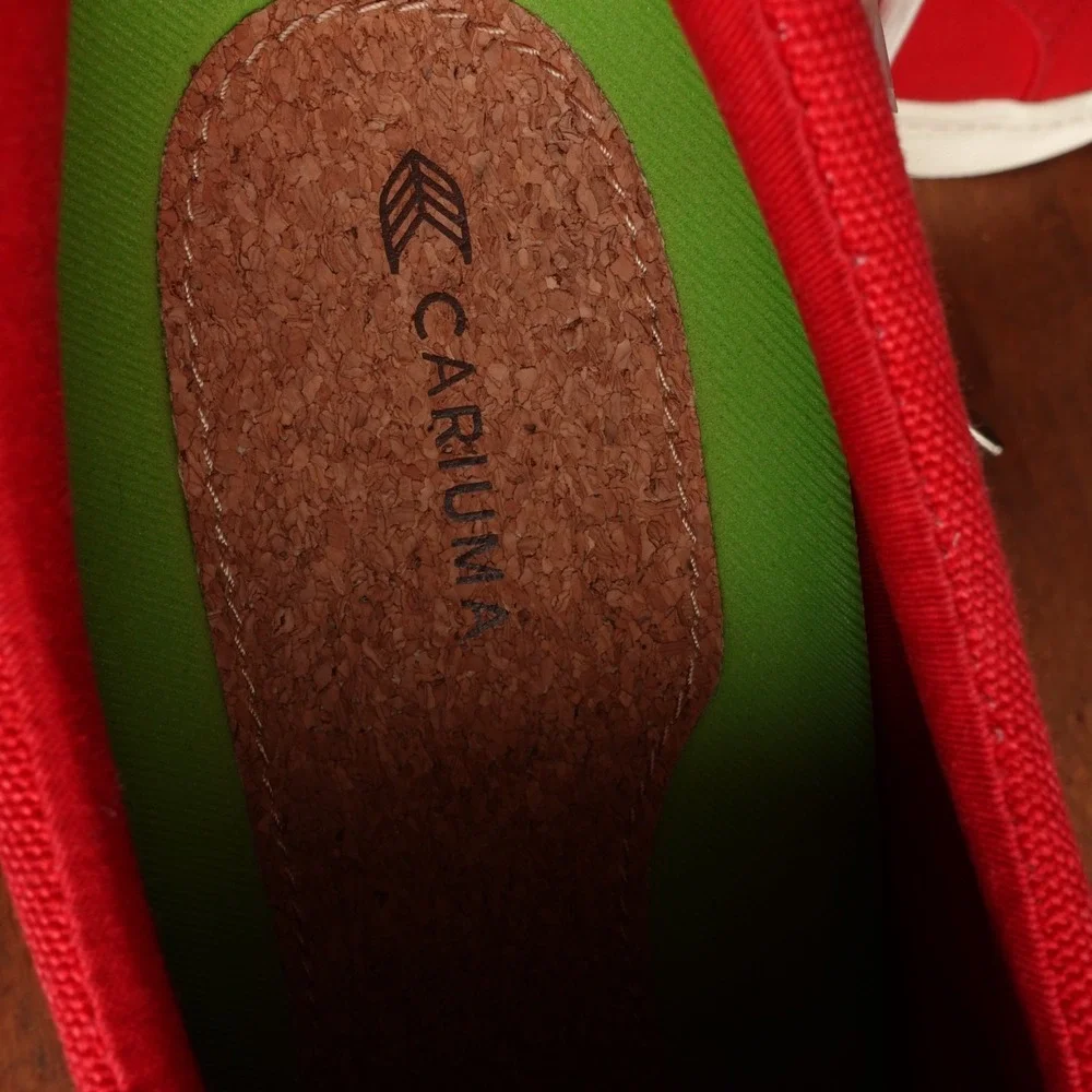 Cariuma Sneakers Unisex Size M10.5 W12 Red OCA Low Canvas Modern Casual Shoes
